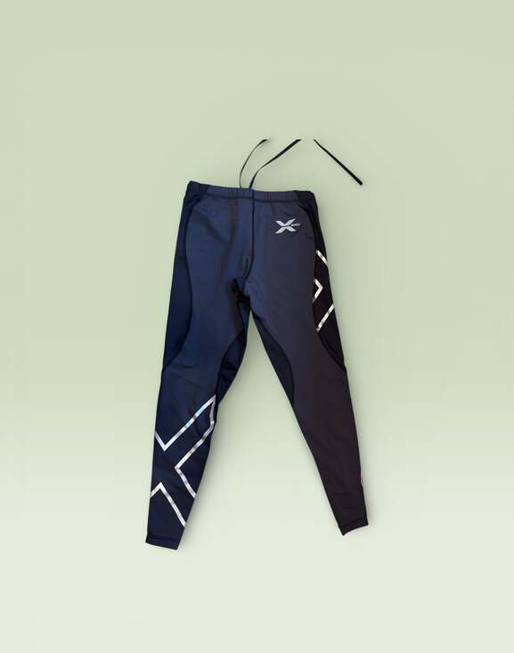 2XU Women's Compression Tights - Black/Silver BUNDLE - S - Picture 14 of 15